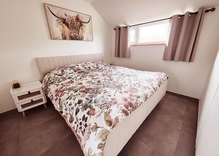 La Petite * Fronville